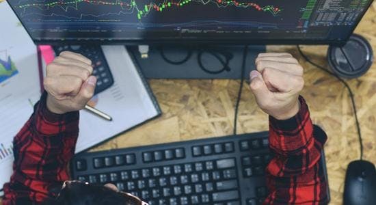 how-to-trade-the-stock-market-effectively-and-with-lower-risk